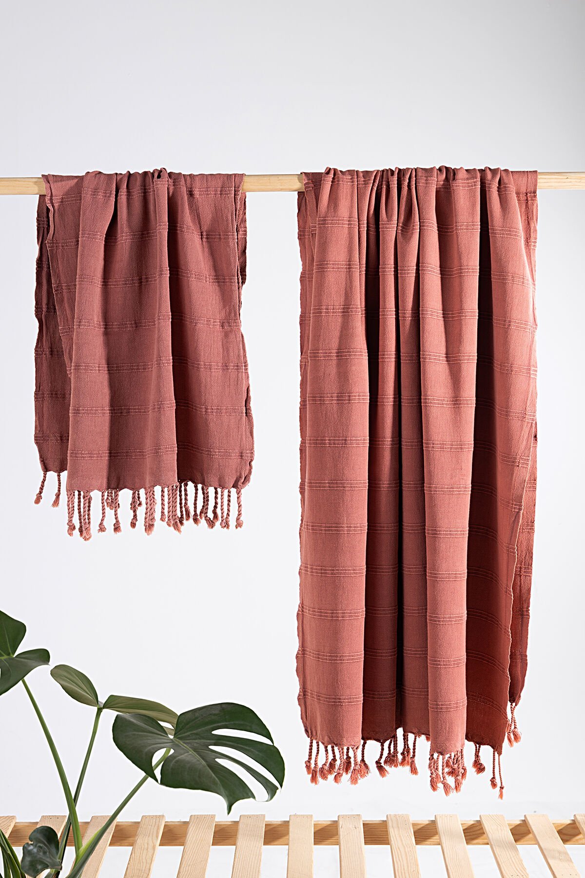 Taşlama Peştemal Peşkir Takımı – Doğallığın ve Şıklığın Buluşma Noktası