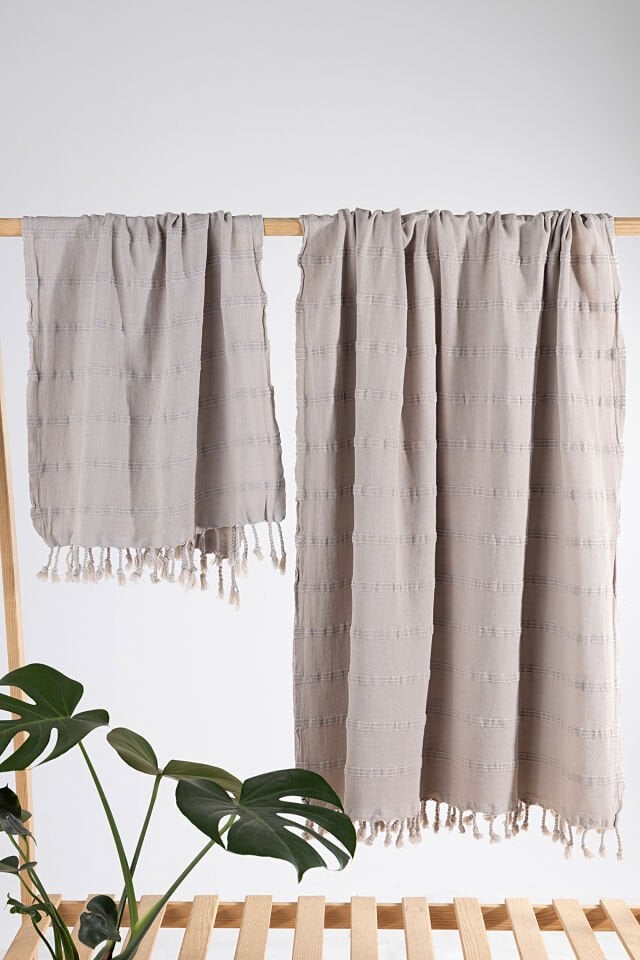 Taşlama Peştemal Peşkir Takımı – Doğallığın ve Şıklığın Buluşma Noktası