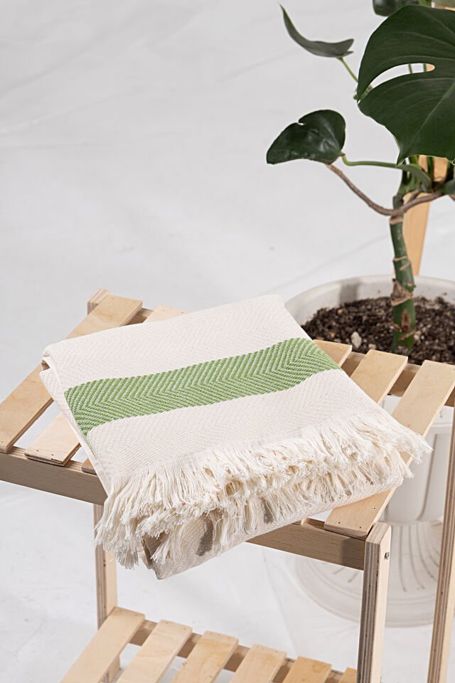 %100 Pamuk Peştemal Havlu ile Doğallığın ve Konforun Keyfini Çıkarın