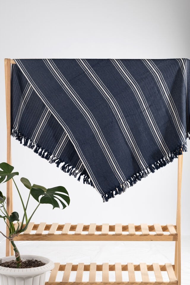 130x180 cm Pike & TV Örtüsü – Şıklık ve Fonksiyonellik Bir Arada